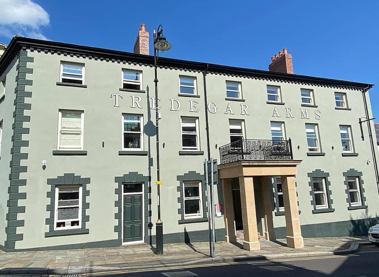 Tredegar Arms Hotel Exterior foto